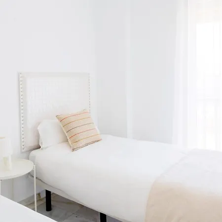 4Seasons Rosaleda Suitemalaga Apartment